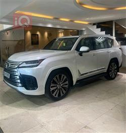 Lexus LX